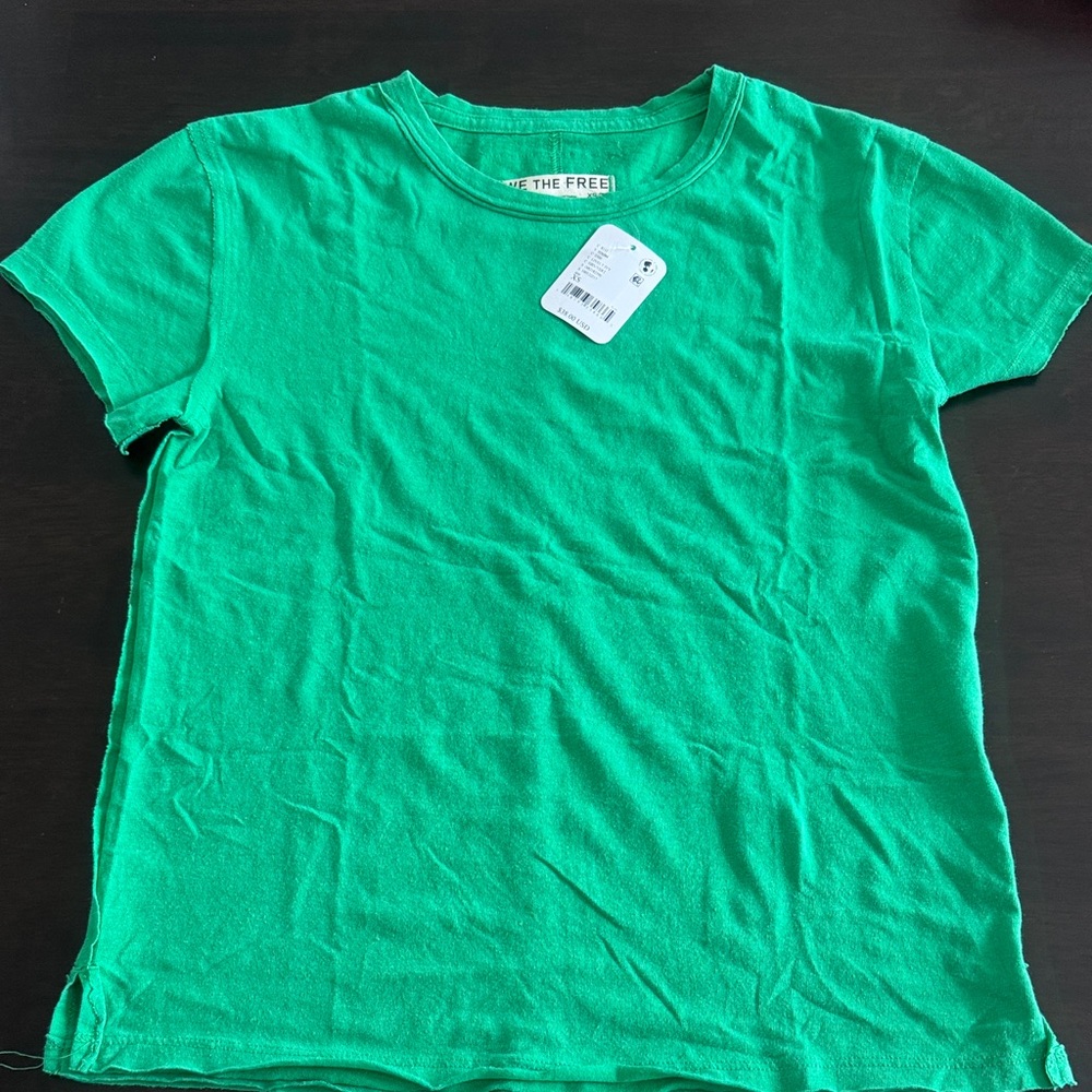 We the Free T-Shirt XS Kelly Green Crewneck Tee - NWT
